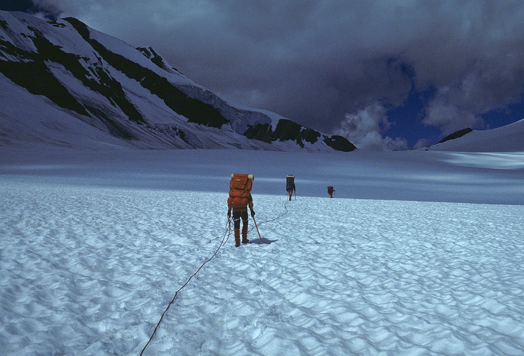 1977CRF34, ©Tim Medley