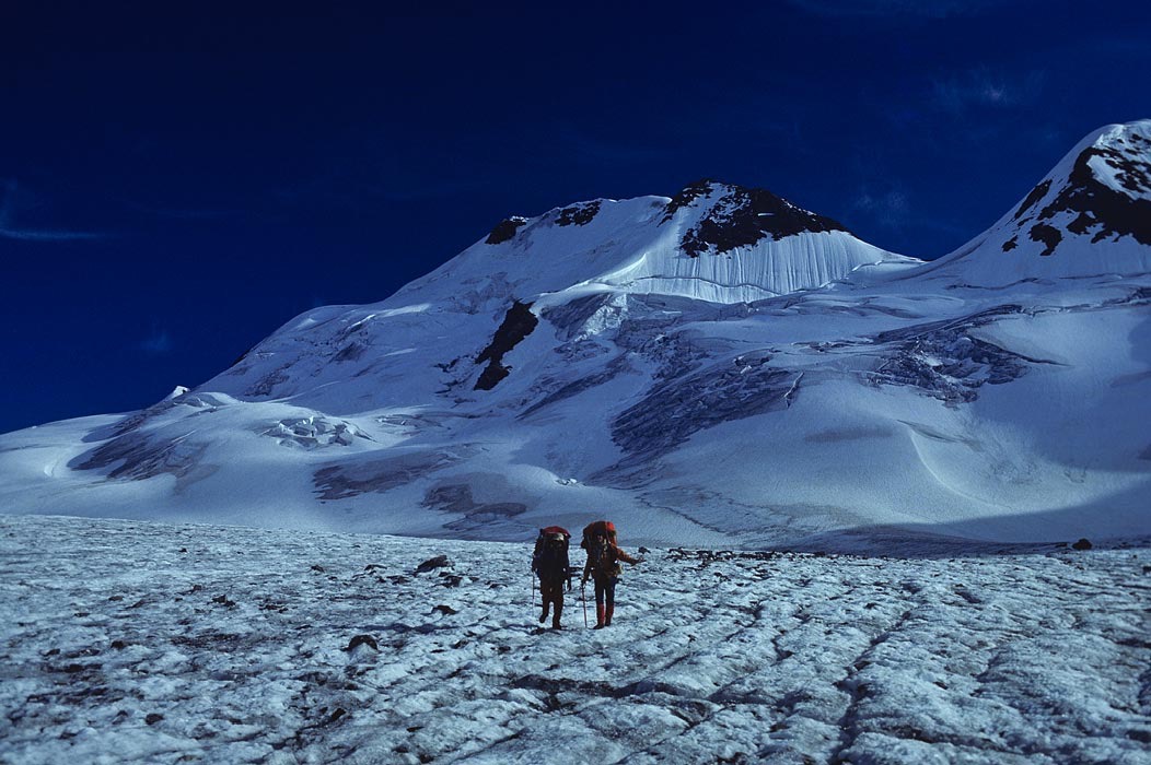 1977CRH04, ©Tim Medley