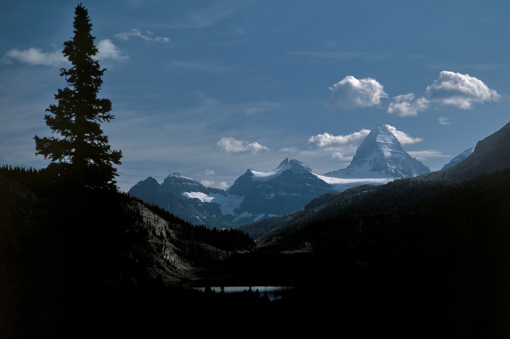 199100508 ©Tim Medley - Og Lake, Terrapin Mountain, Mt. Magog, Mt. Assiniboine, Mt. Assiniboine Provincial Park, BC