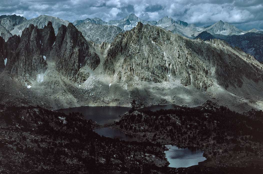 199200229 ©Tim Medley - Kearsarge Lakes, Kearsarge Pinnacles, Kearsarge Pass Trail, Kings Canyon NP, CA