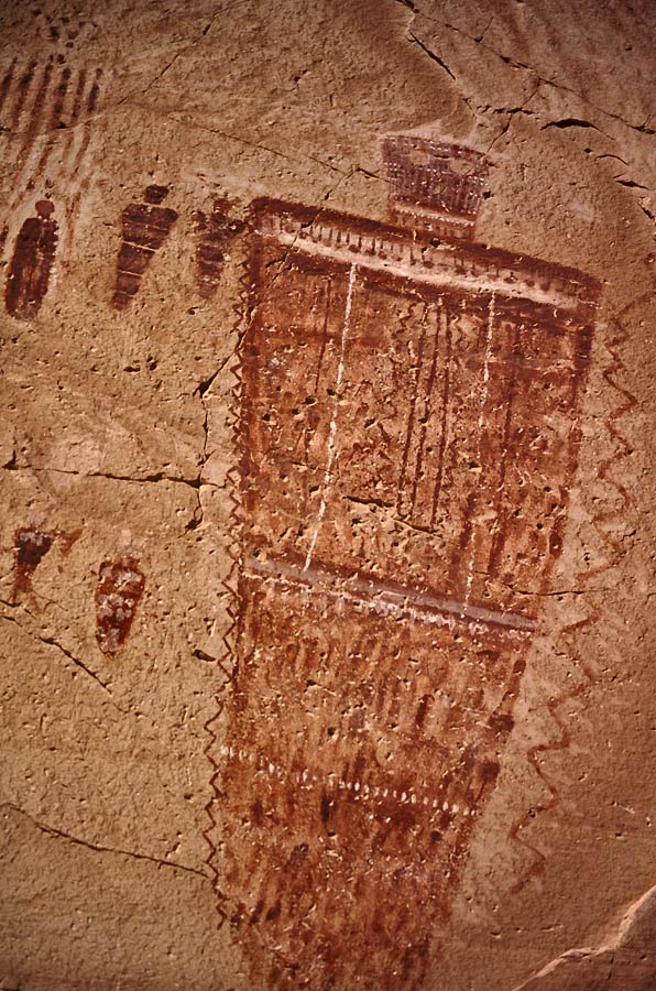 198711910 ©Tim Medley - Petroglyphs, Canyonlands National Park, UT