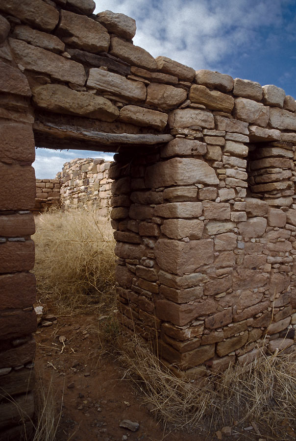 198712318 ©Tim Medley - Lowerey Ruins, CO