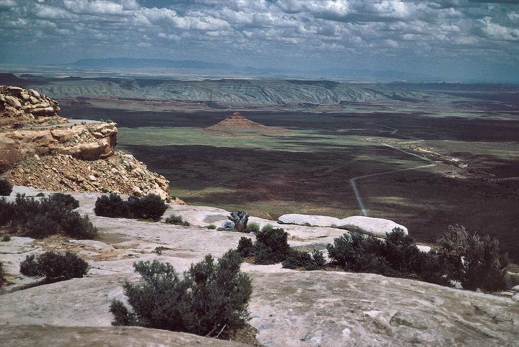 1993UT0218 ©Tim Medley - Moki Dugway, Cedar Mesa, UT