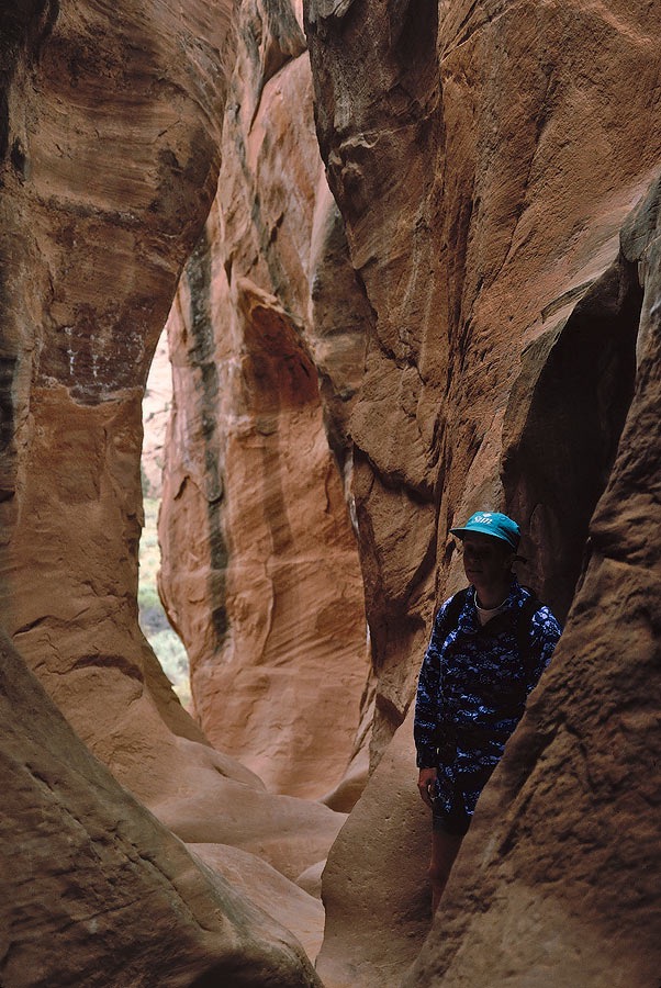 1993UT0317 &copy;Tim Medley - Hole-in-the-Rock Road, Glen Canyon NM, UT