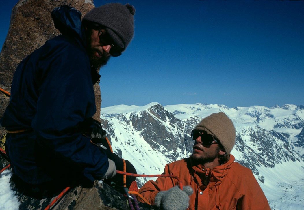 197501001, ©Tim Medley