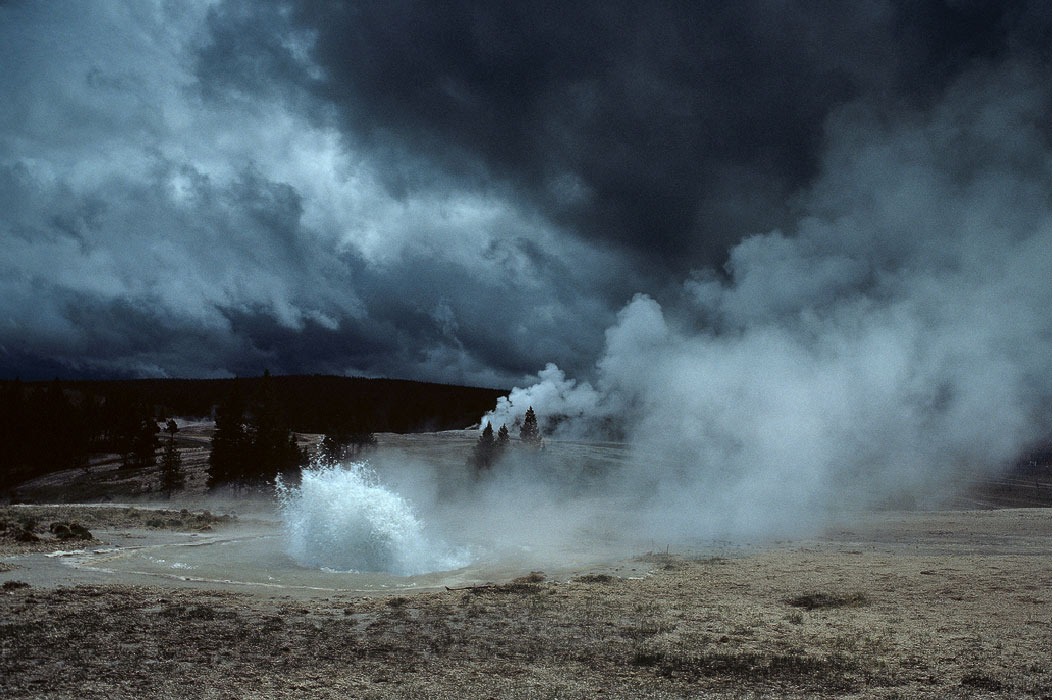198704625 ©Tim Medley - Upper Geyser Basin, Yellowstone National Park, WY